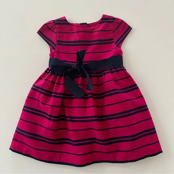 open lace back dress H&M Child Size 12-18 MONTHS Girls Dresses & Overalls Dress –  shopchloescloset main image 0